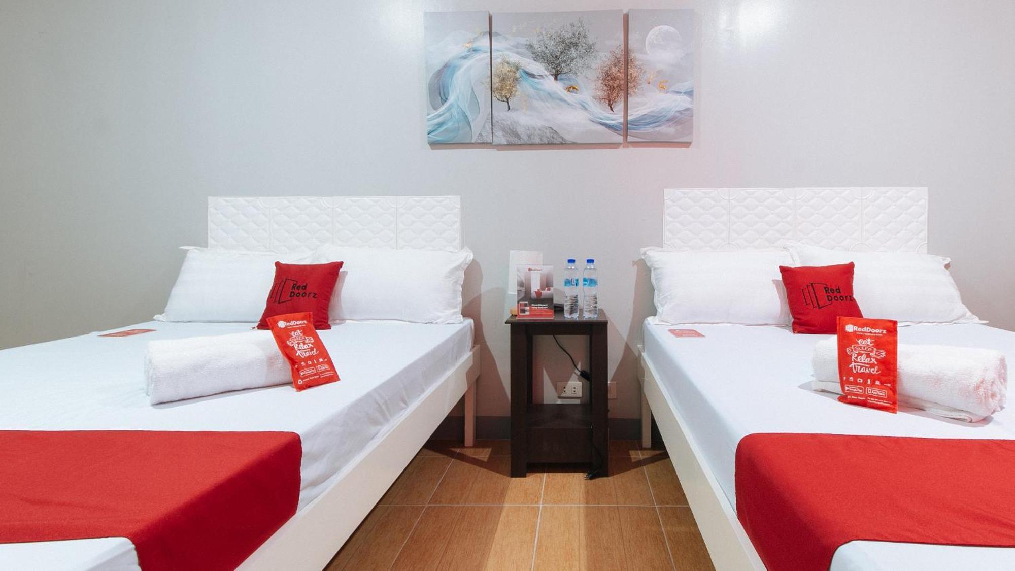 Reddoorz Near Christ The King Medical Center Hotel Las Pinas Exterior photo