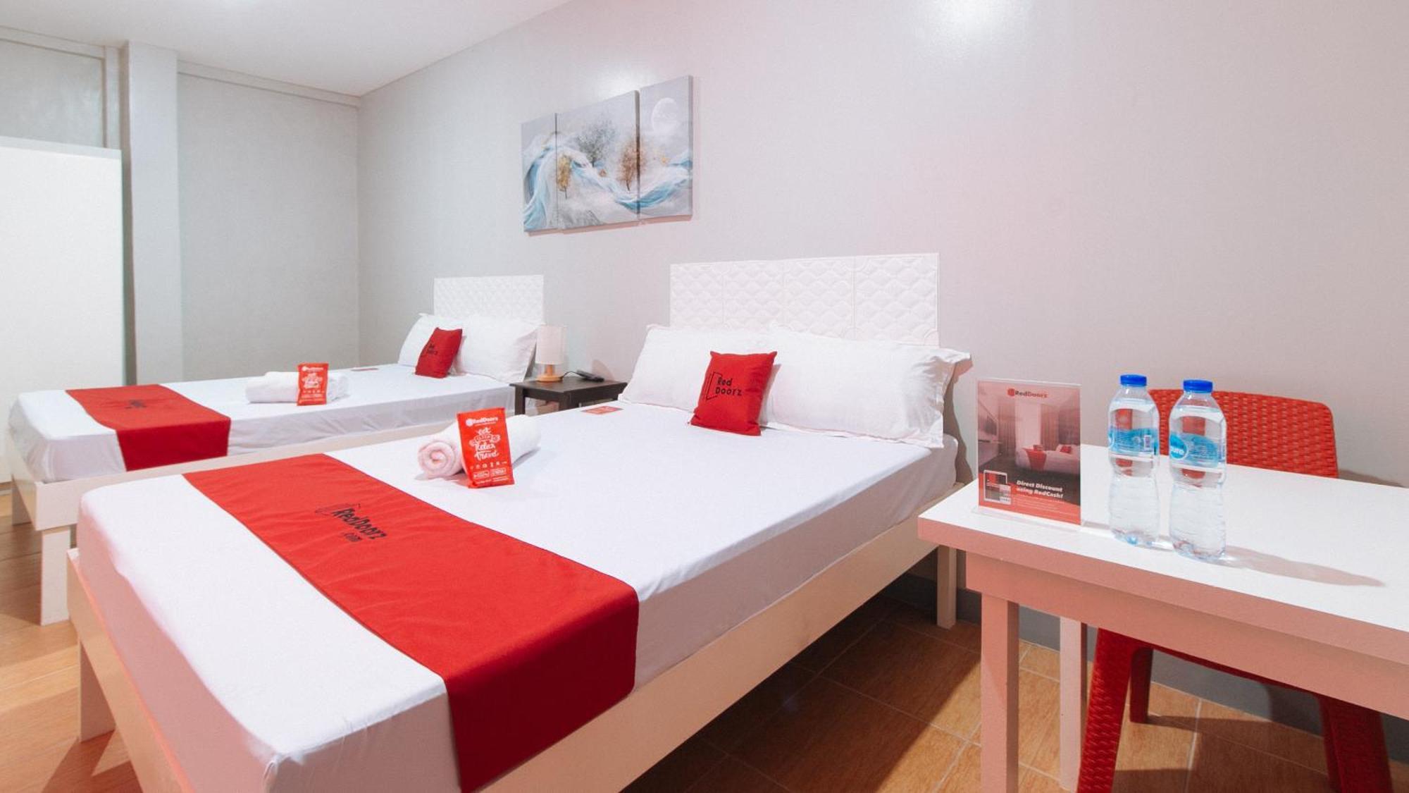Reddoorz Near Christ The King Medical Center Hotel Las Pinas Exterior photo