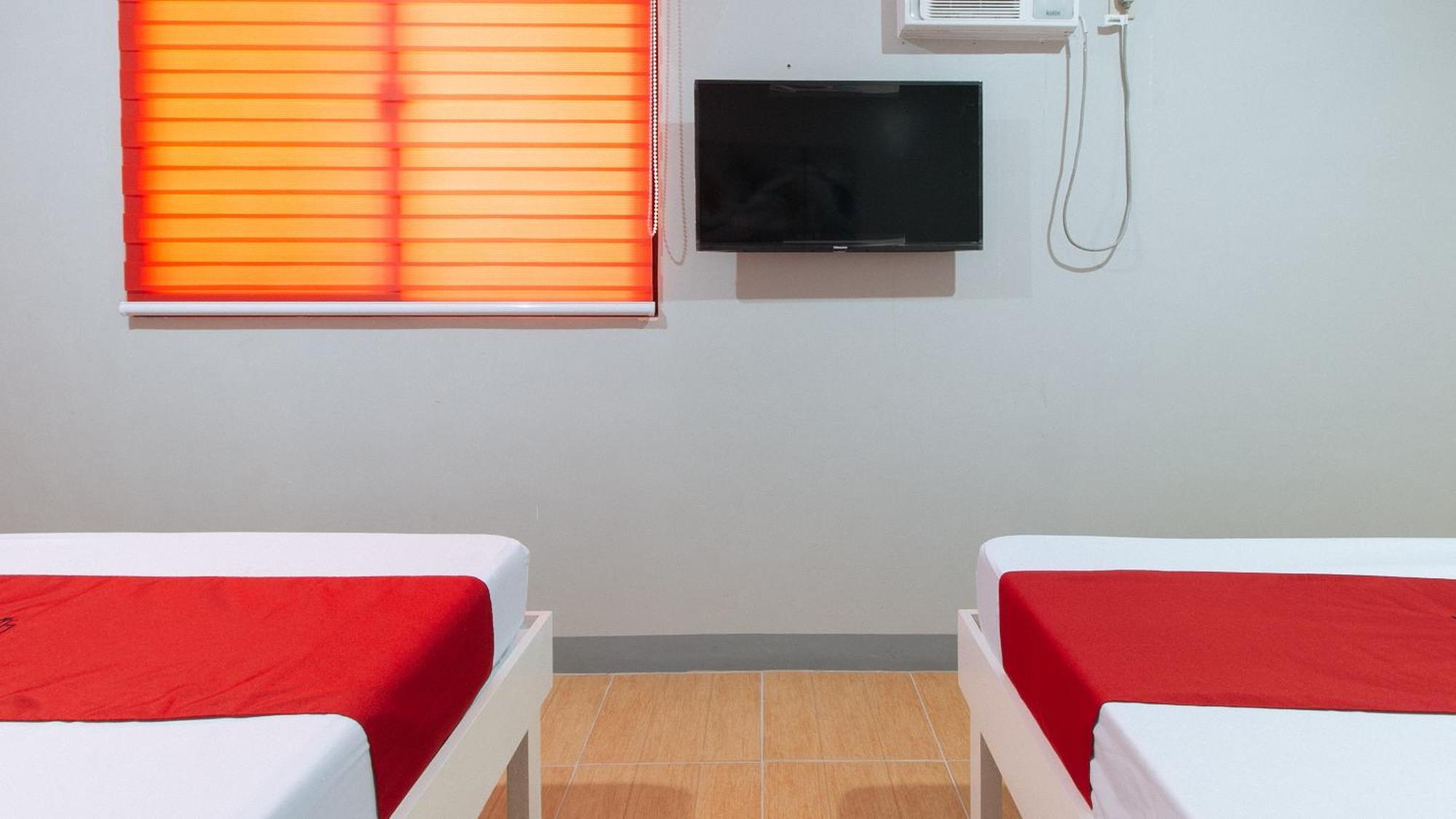Reddoorz Near Christ The King Medical Center Hotel Las Pinas Exterior photo