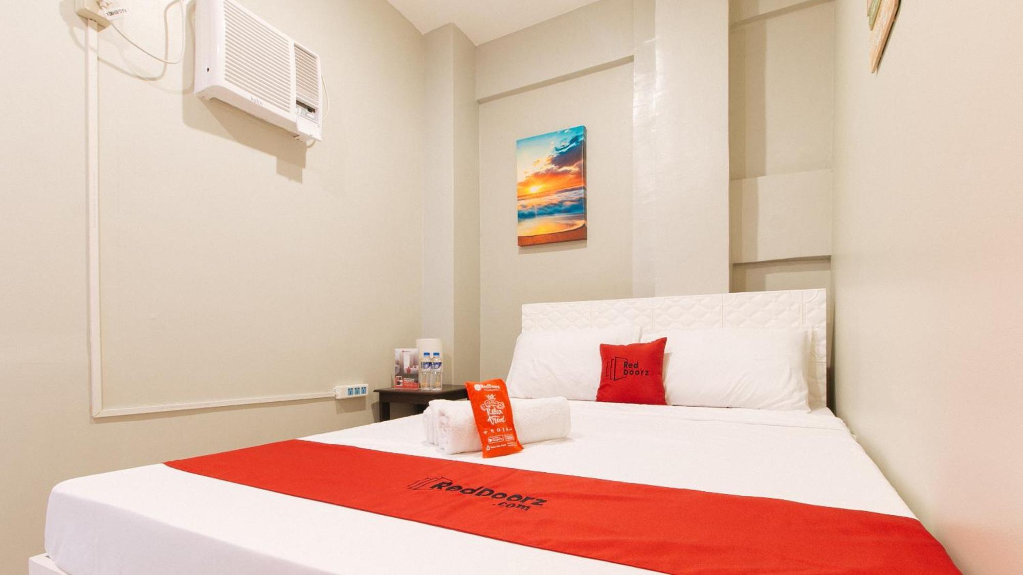 Reddoorz Near Christ The King Medical Center Hotel Las Pinas Exterior photo