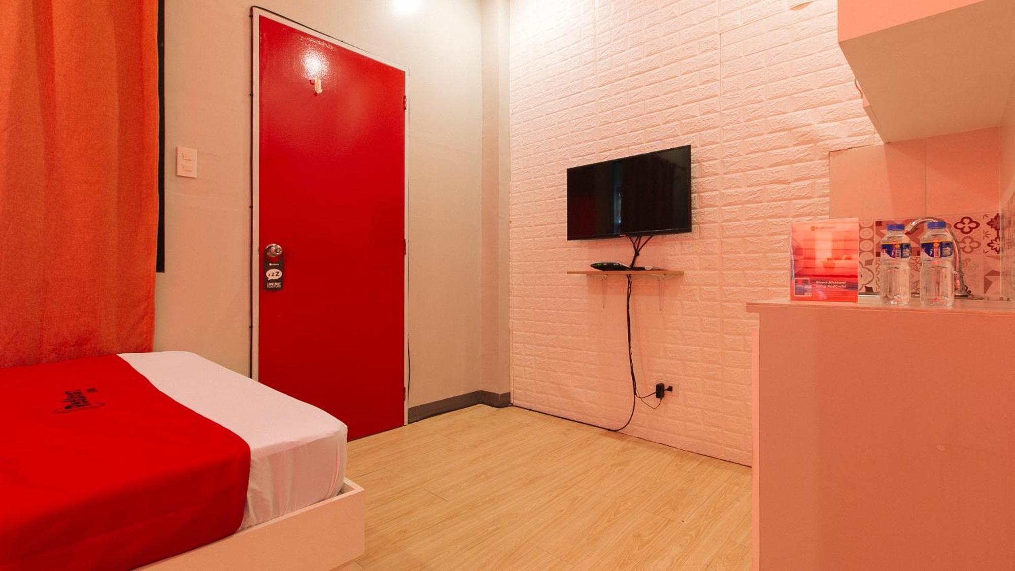 Reddoorz Near Christ The King Medical Center Hotel Las Pinas Exterior photo