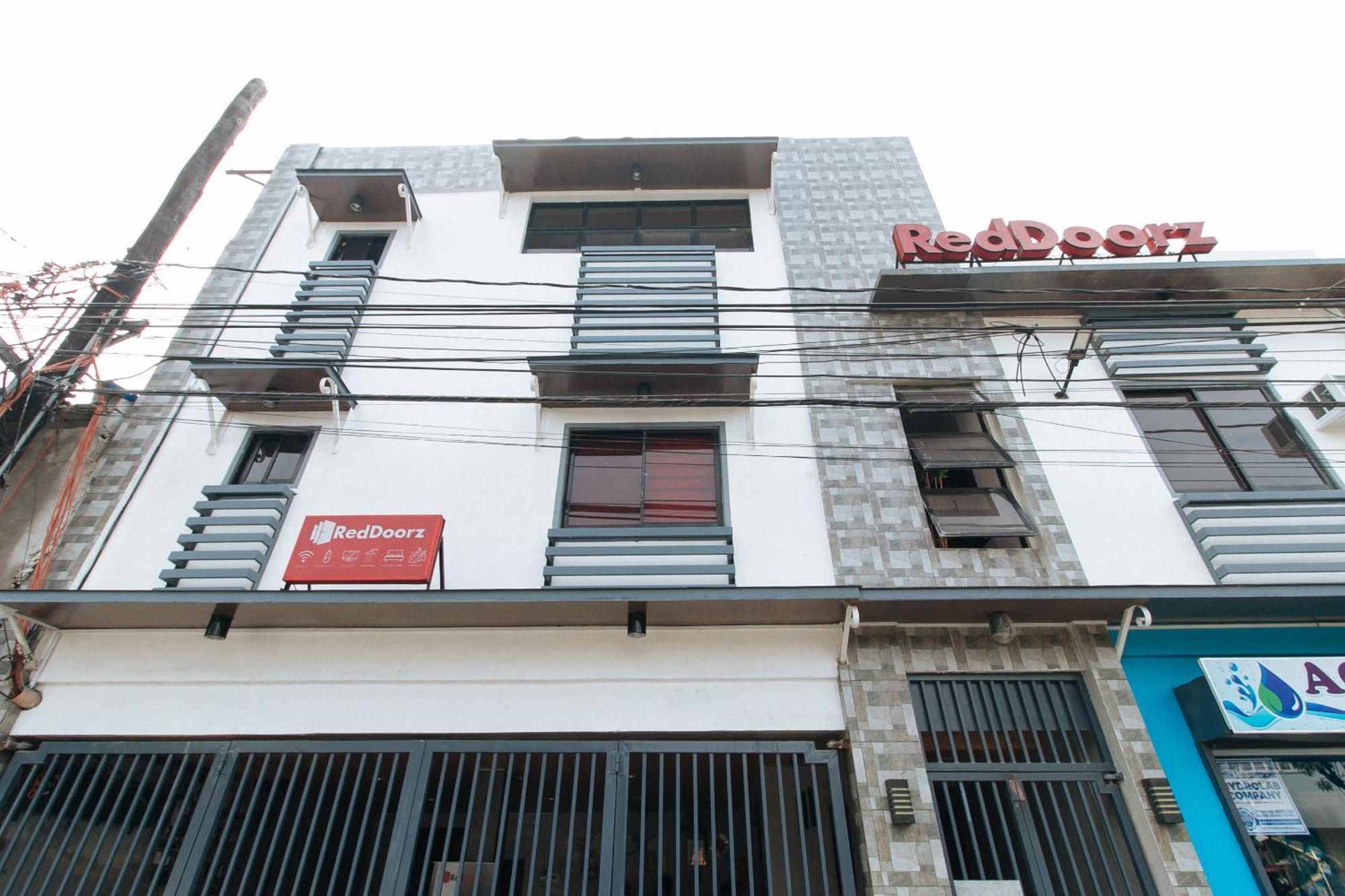 Reddoorz Near Christ The King Medical Center Hotel Las Pinas Exterior photo