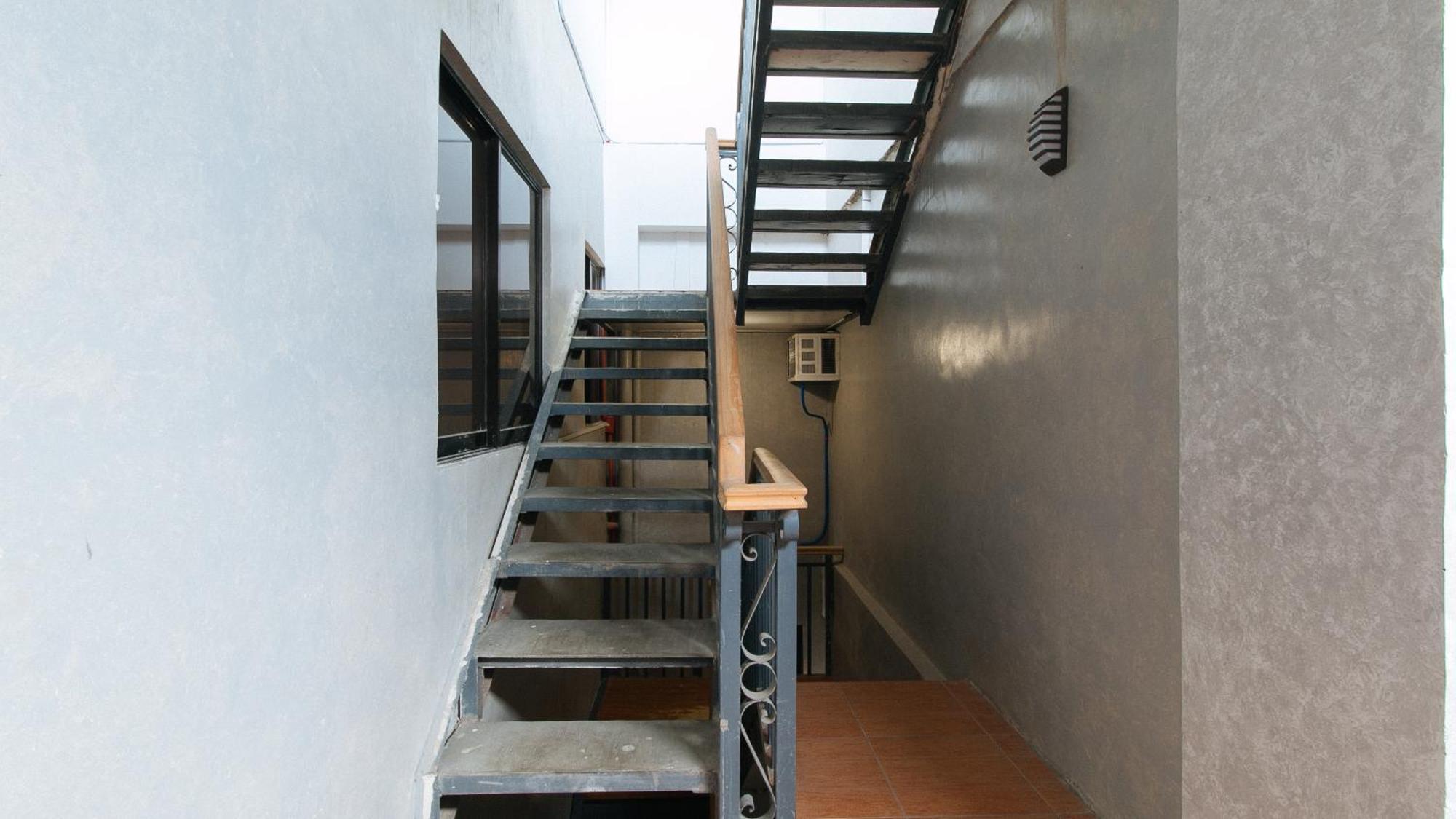 Reddoorz Near Christ The King Medical Center Hotel Las Pinas Exterior photo